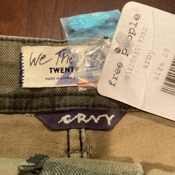 We the Free: Free People. “Army” high rise curvy Shorts Size 28 - Picture 9 of 9
